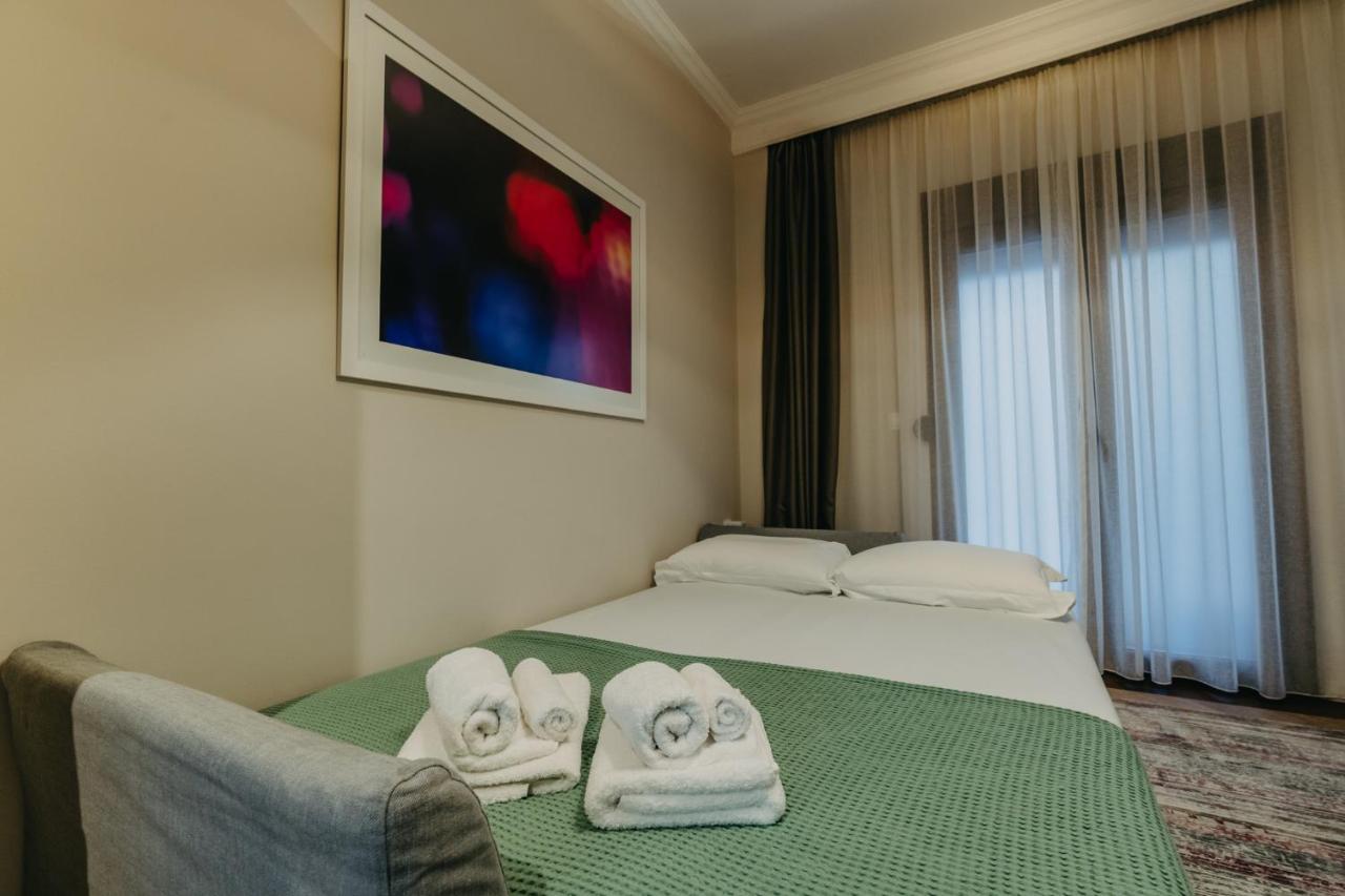 The Luxe - Tsimiski, Skg Apartment *