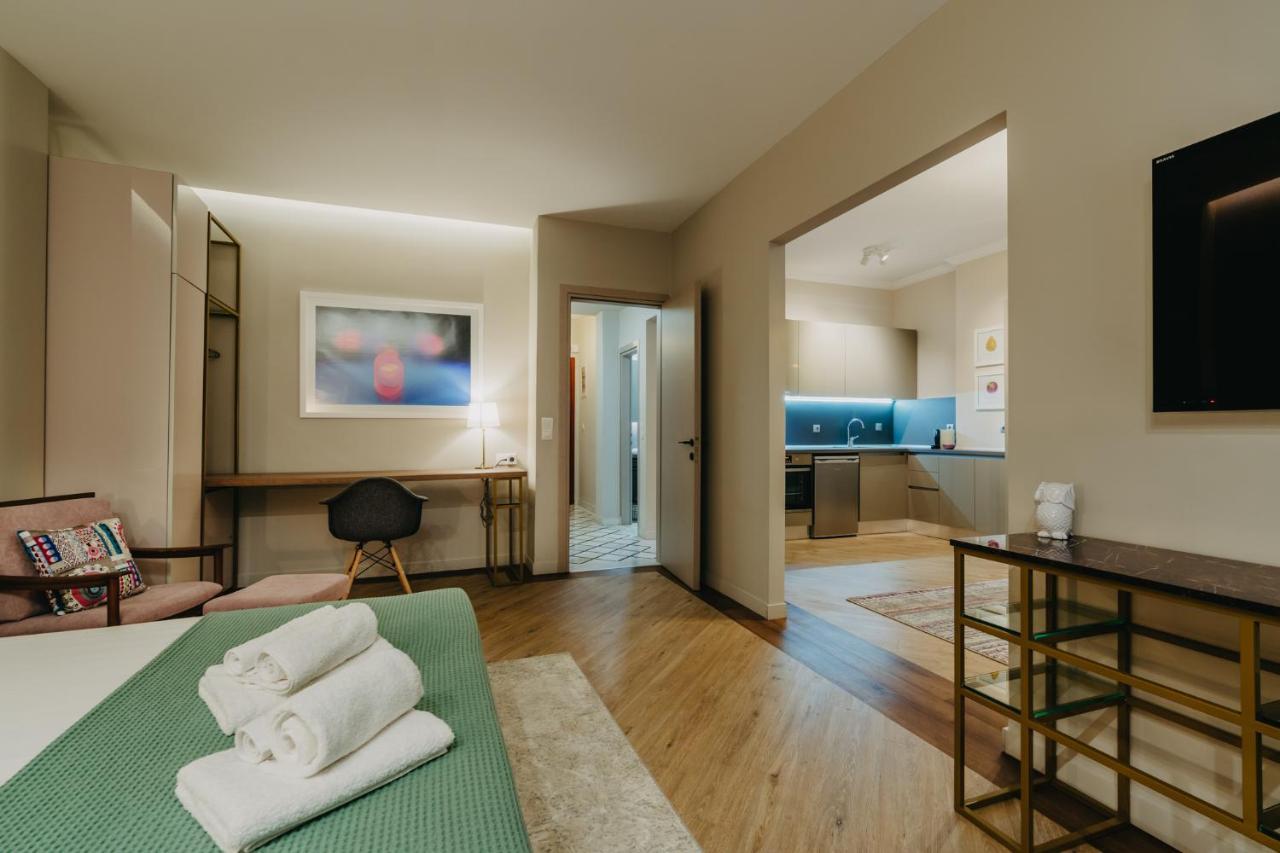 The Luxe - Tsimiski, Skg Apartment *